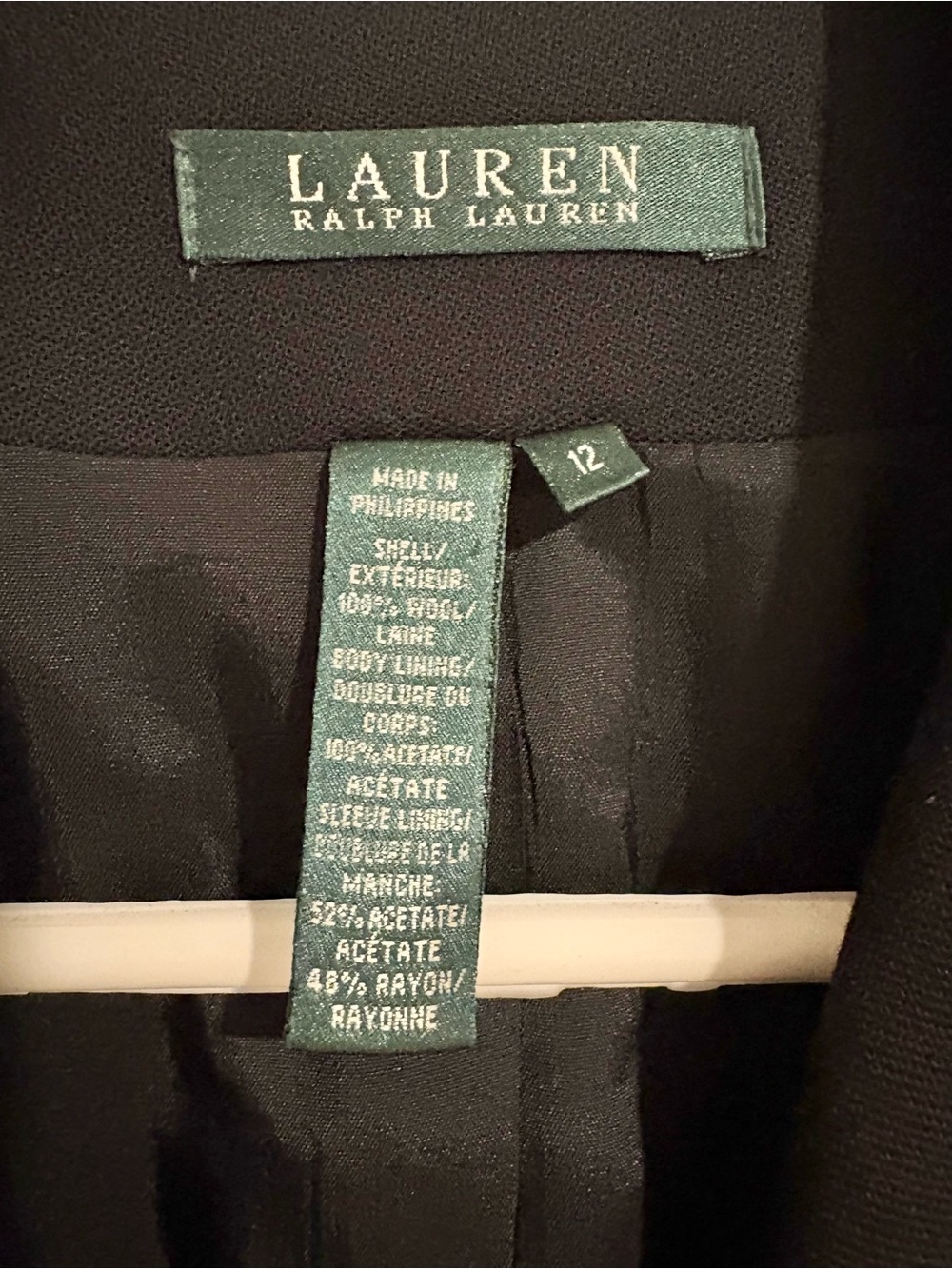 Lauren by Ralph Lauren 100% Wool Navy Blazer with Gold Crest Patch - Picture 3 of 4